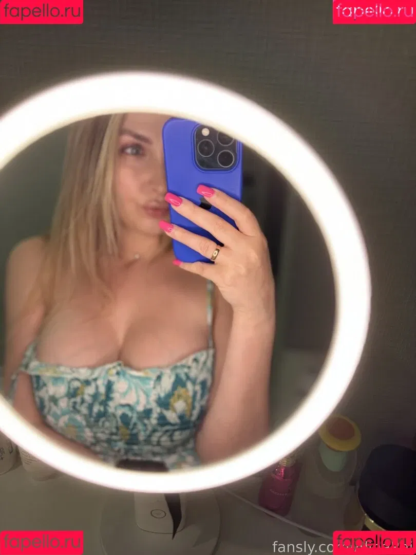 Alina Rai / AlinaRai / Sasha Paradise / alinarai07 Onlyfans Photo Gallery 