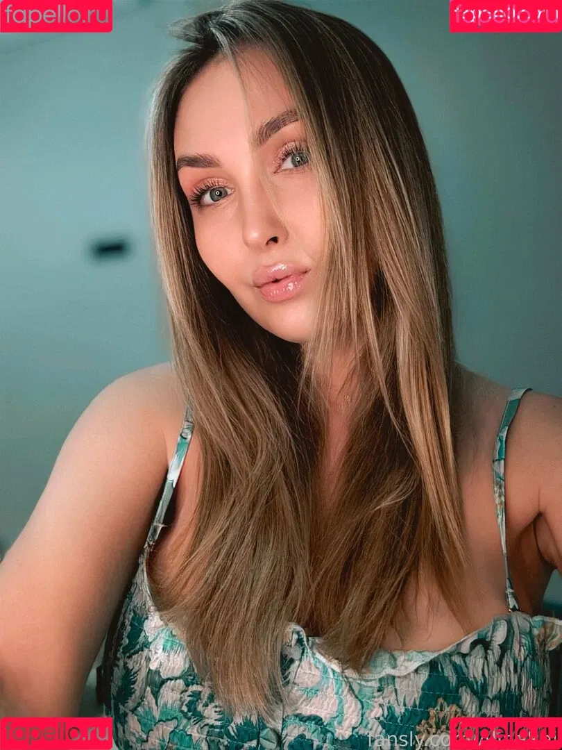 Alina Rai / AlinaRai / Sasha Paradise / alinarai07 Onlyfans Photo Gallery 