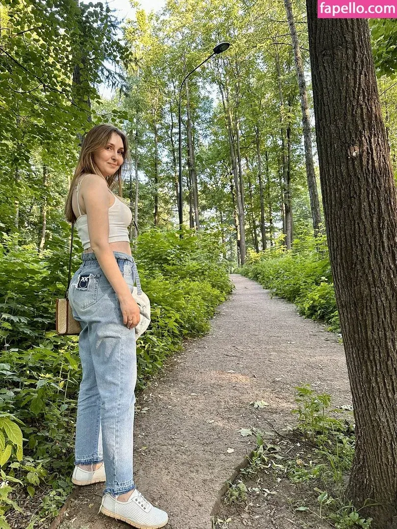 Alina Rai / AlinaRai / Sasha Paradise / alinarai07 Onlyfans Photo Gallery 