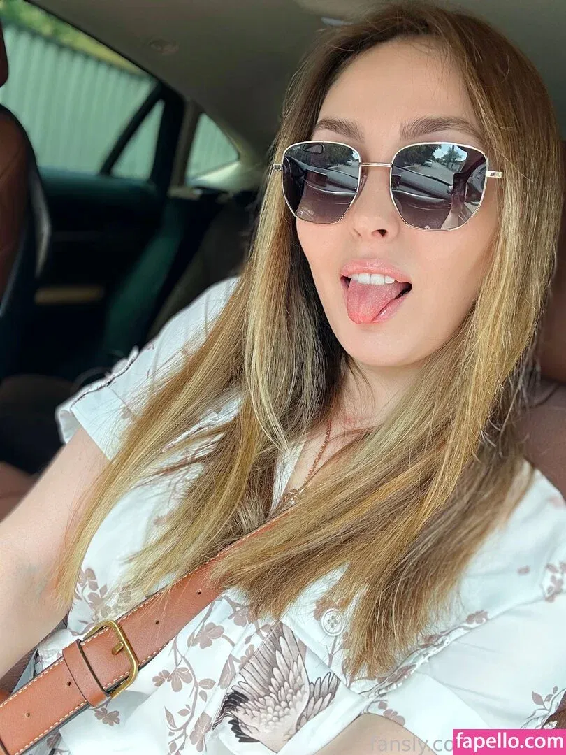 Alina Rai / AlinaRai / Sasha Paradise / alinarai07 Onlyfans Photo Gallery 