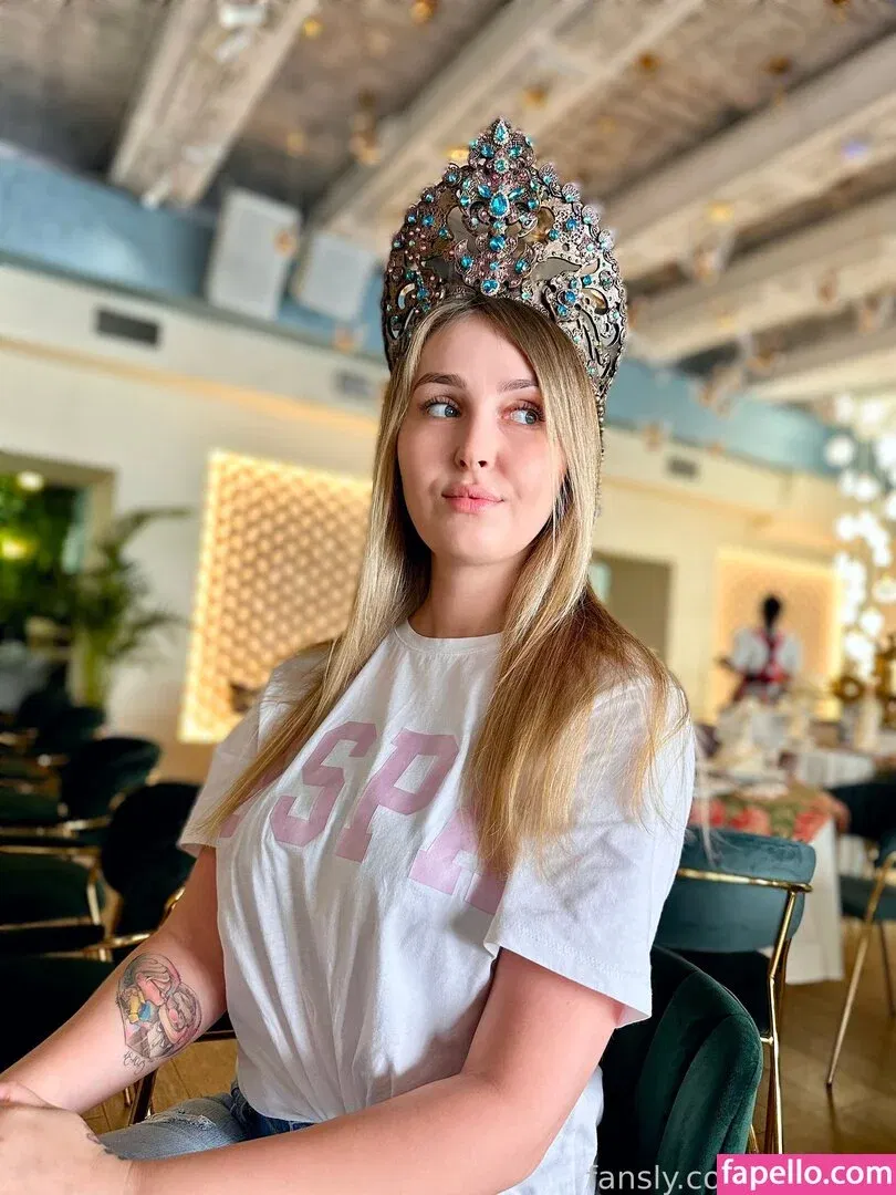 Alina Rai / AlinaRai / Sasha Paradise / alinarai07 Onlyfans Photo Gallery 