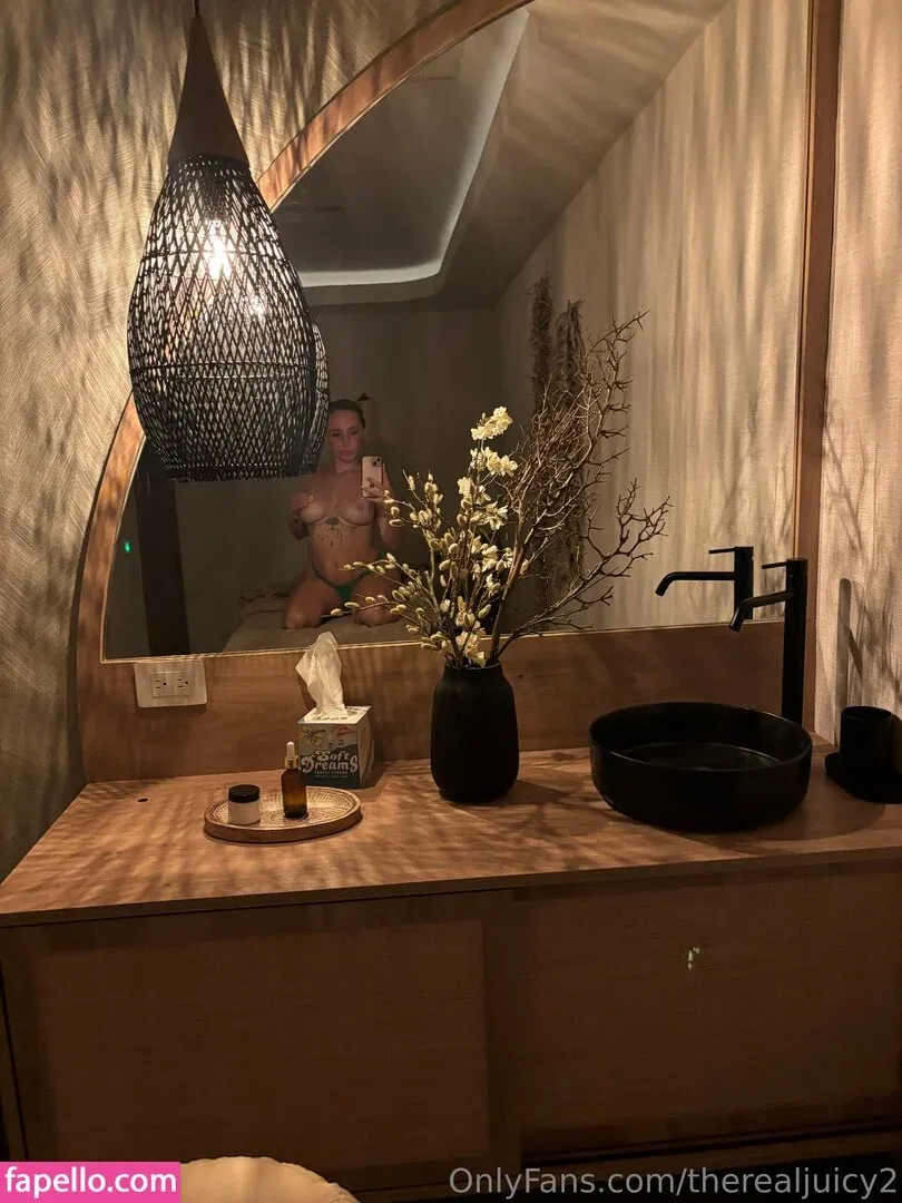 therealjuicy / therealjuicy2 Onlyfans Photo Gallery 