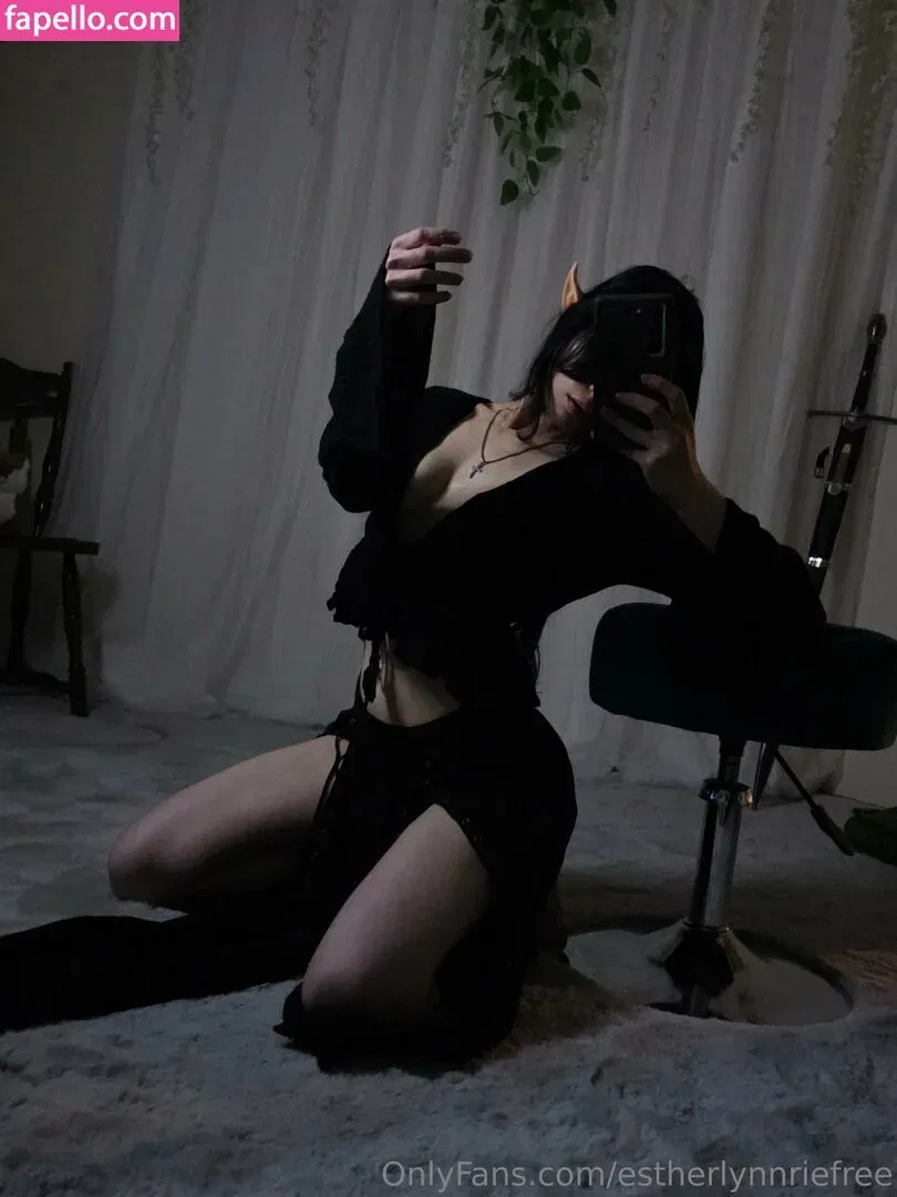 estherdollette / estherdollettefree Onlyfans Photo Gallery 