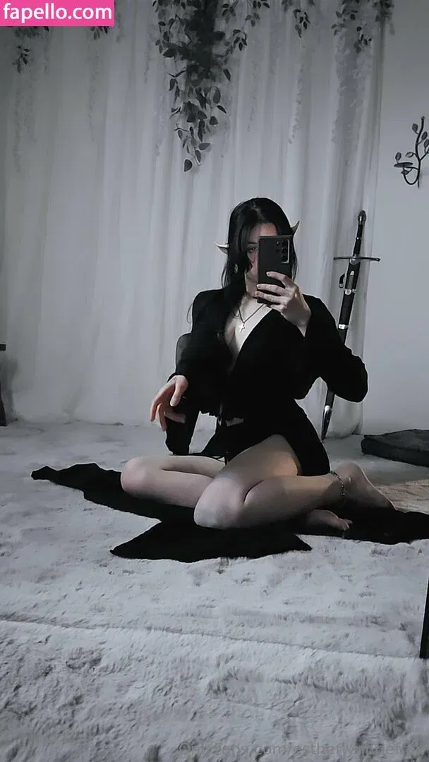 estherdollette / estherdollettefree Onlyfans Photo Gallery 