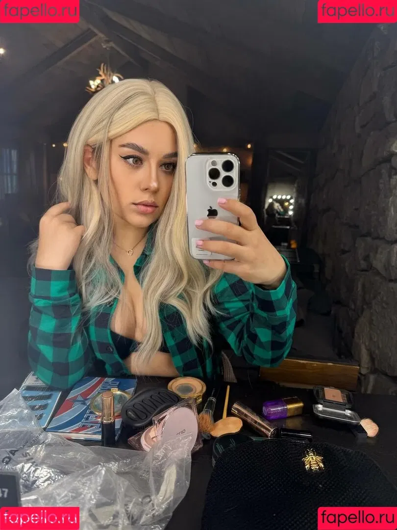 HoneyGirl / zzarraffa Onlyfans Photo Gallery 