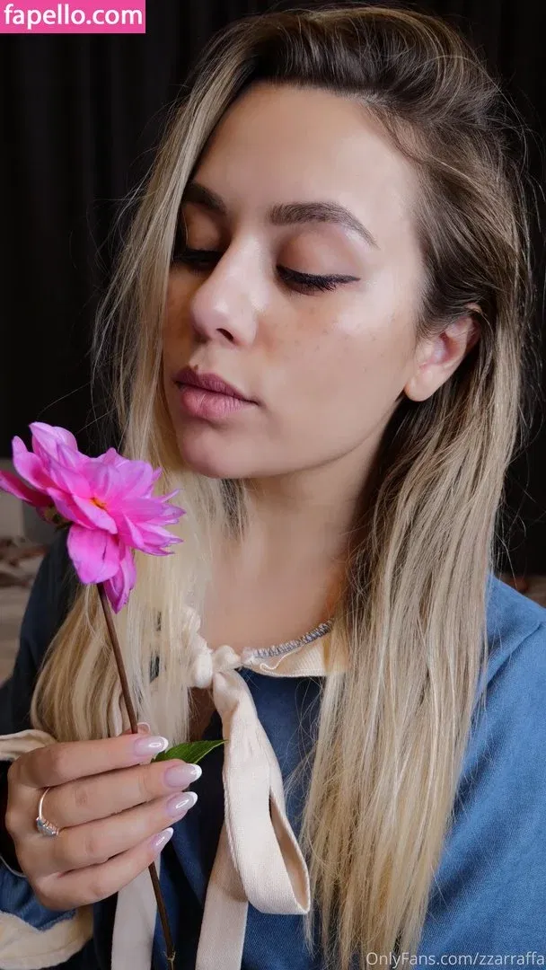 HoneyGirl / zzarraffa Onlyfans Photo Gallery 