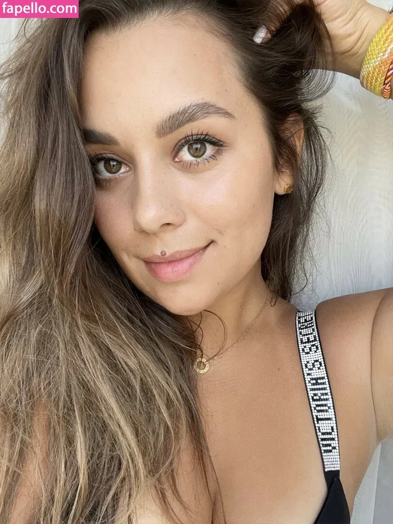 HoneyGirl / zzarraffa Onlyfans Photo Gallery 