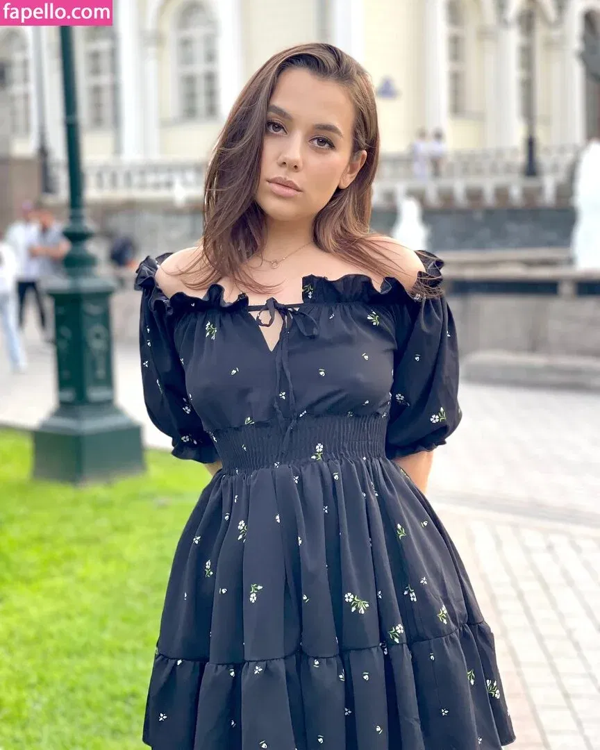 HoneyGirl / zzarraffa Onlyfans Photo Gallery 