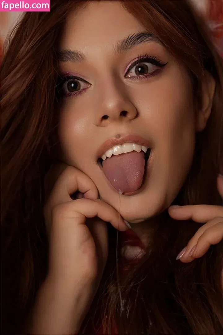 HoneyGirl / zzarraffa Onlyfans Photo Gallery 