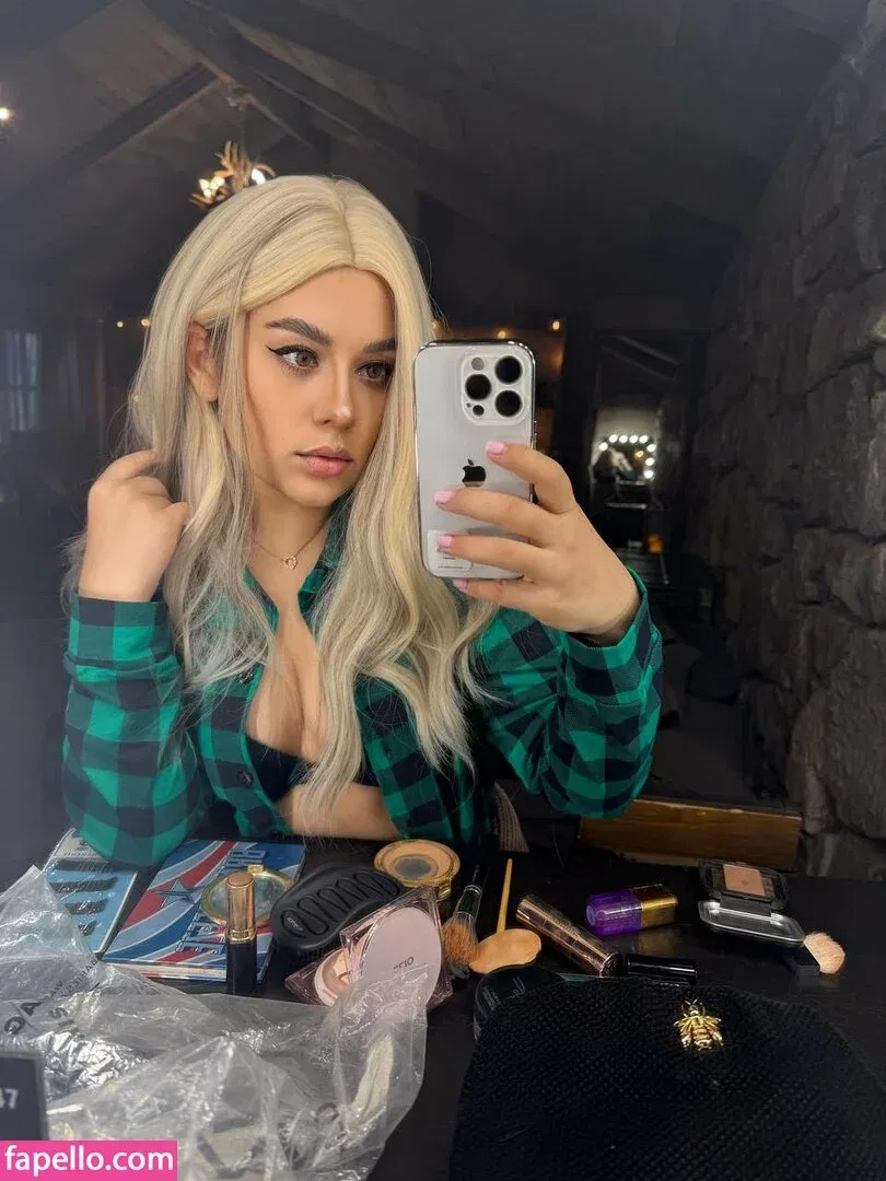 HoneyGirl / zzarraffa Onlyfans Photo Gallery 