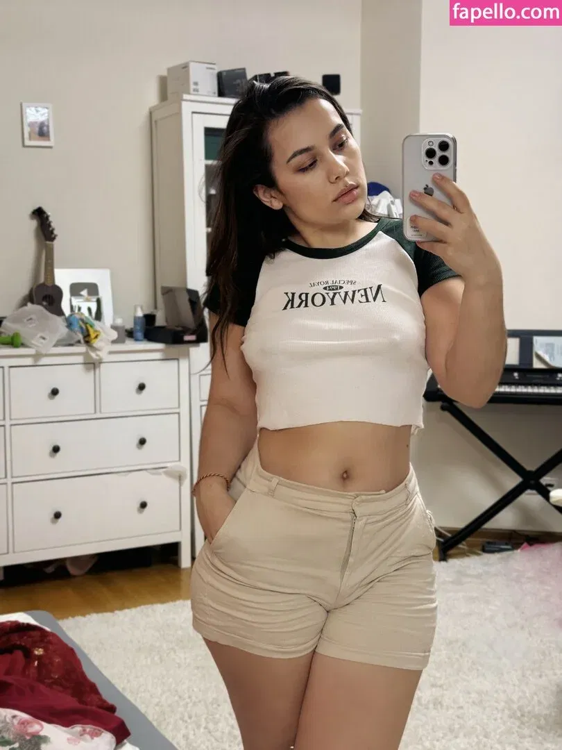 HoneyGirl / zzarraffa Onlyfans Photo Gallery 