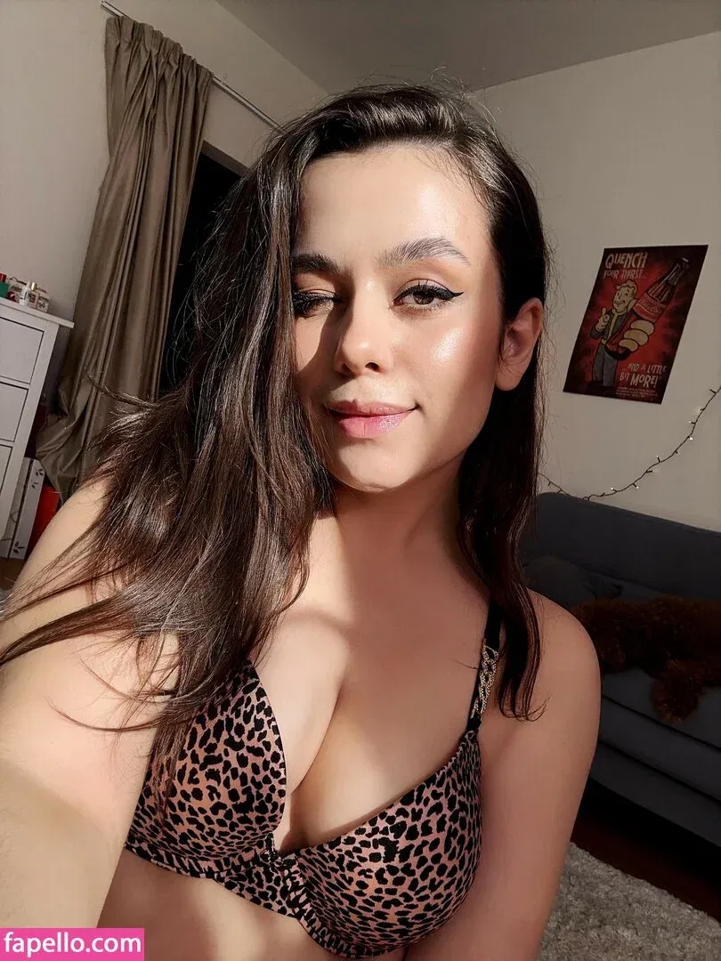 HoneyGirl / zzarraffa Onlyfans Photo Gallery 