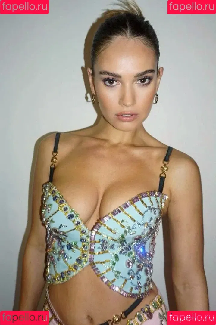 Lily James / lillyjames / lilyjamesofficial Onlyfans Photo Gallery 