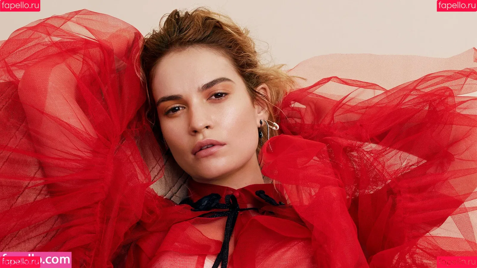 Lily James / lillyjames / lilyjamesofficial Onlyfans Photo Gallery 