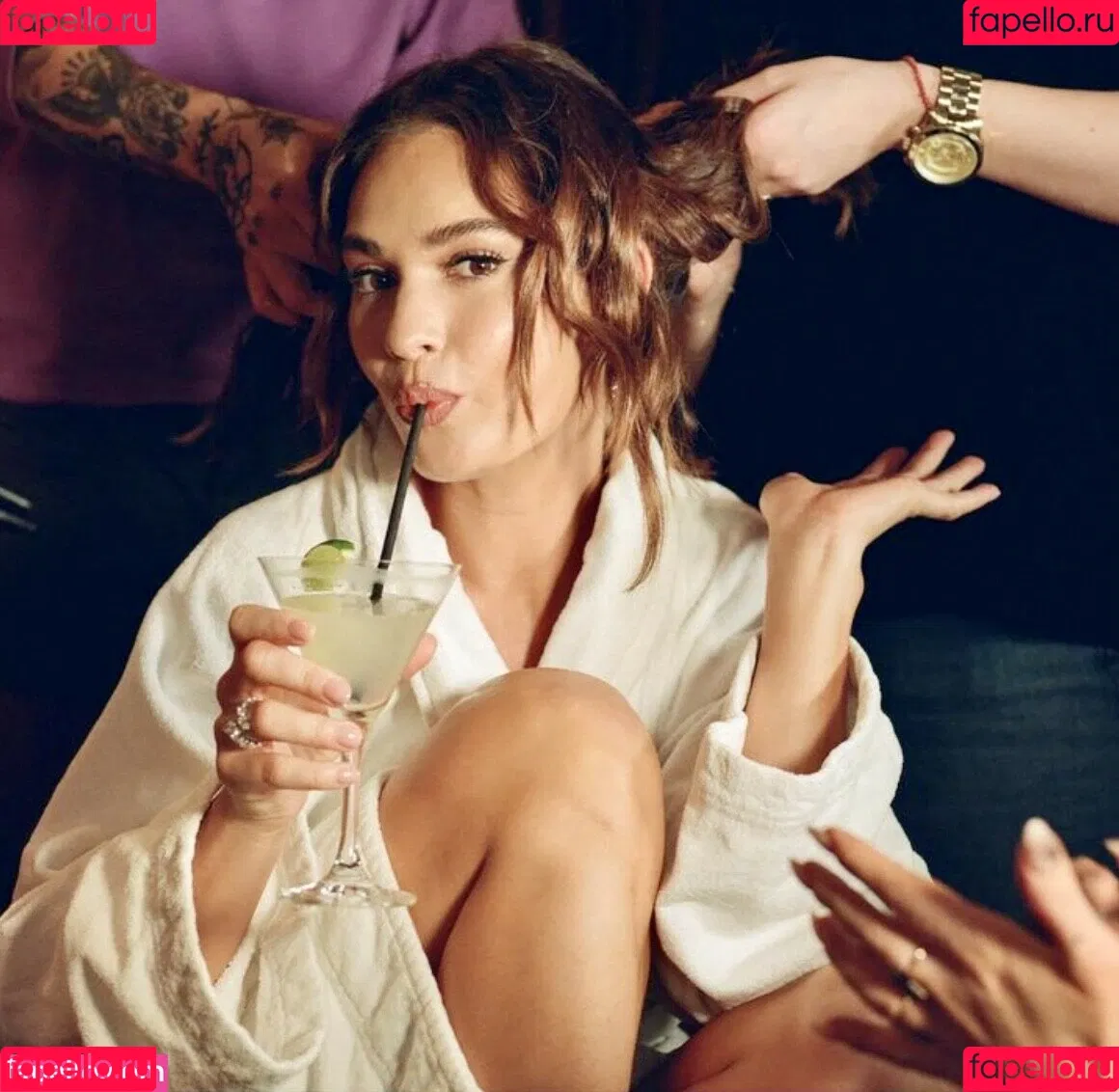 Lily James / lillyjames / lilyjamesofficial Onlyfans Photo Gallery 