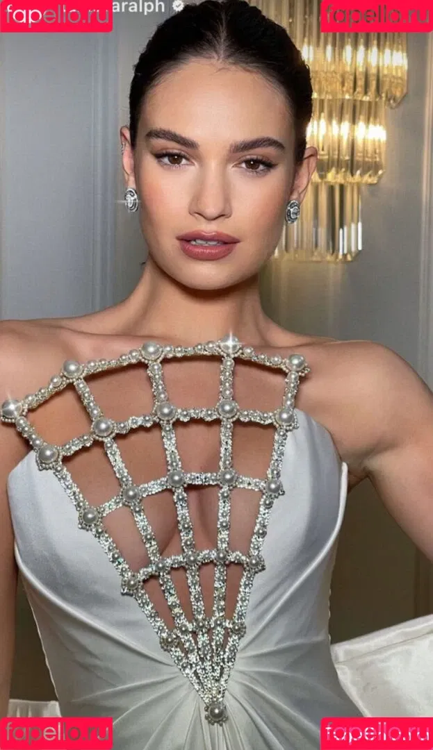 Lily James / lillyjames / lilyjamesofficial Onlyfans Photo Gallery 