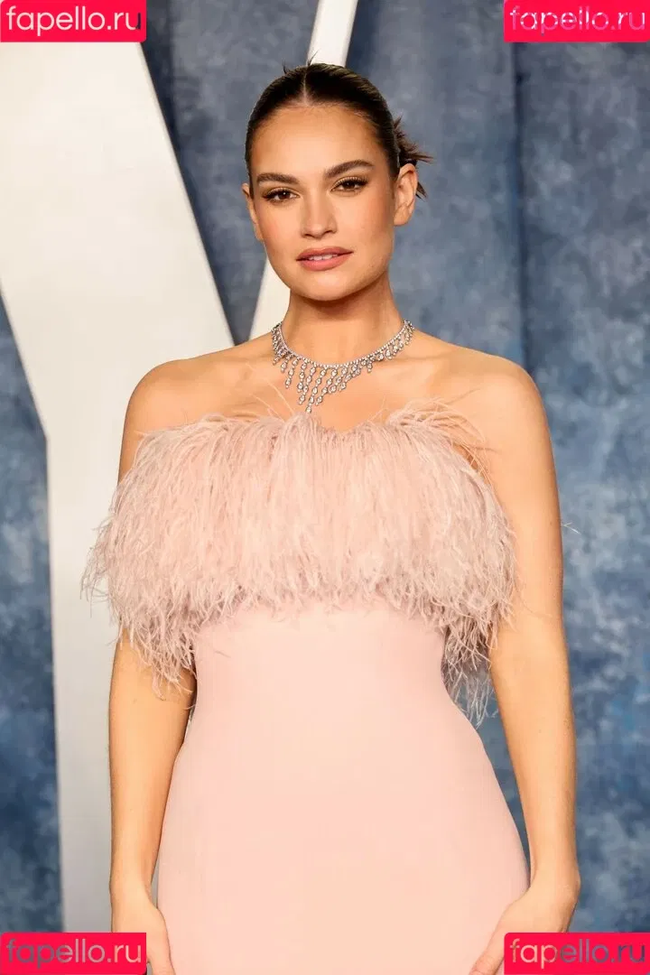 Lily James / lillyjames / lilyjamesofficial Onlyfans Photo Gallery 