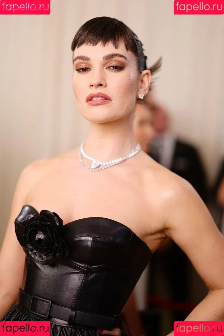 Lily James / lillyjames / lilyjamesofficial Onlyfans Photo Gallery 