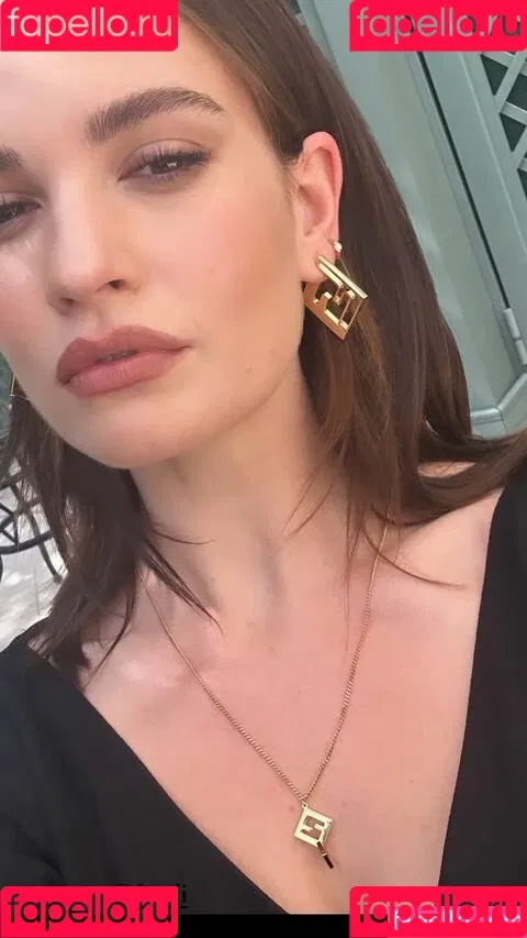 Lily James / lillyjames / lilyjamesofficial Onlyfans Photo Gallery 