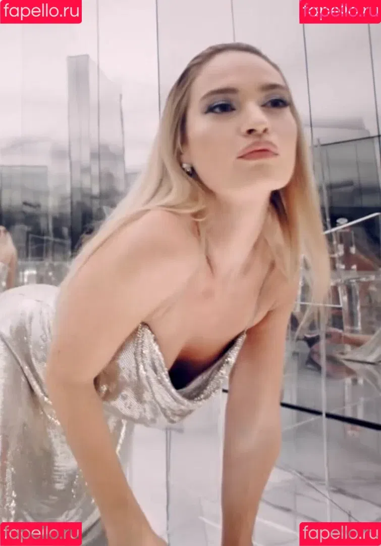 Lily James / lillyjames / lilyjamesofficial Onlyfans Photo Gallery 
