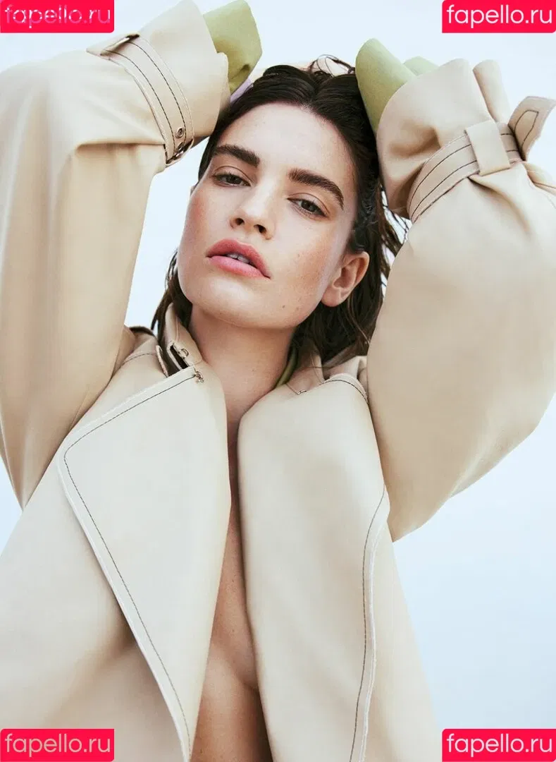 Lily James / lillyjames / lilyjamesofficial Onlyfans Photo Gallery 