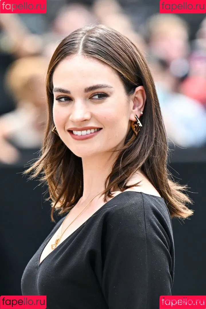 Lily James / lillyjames / lilyjamesofficial Onlyfans Photo Gallery 