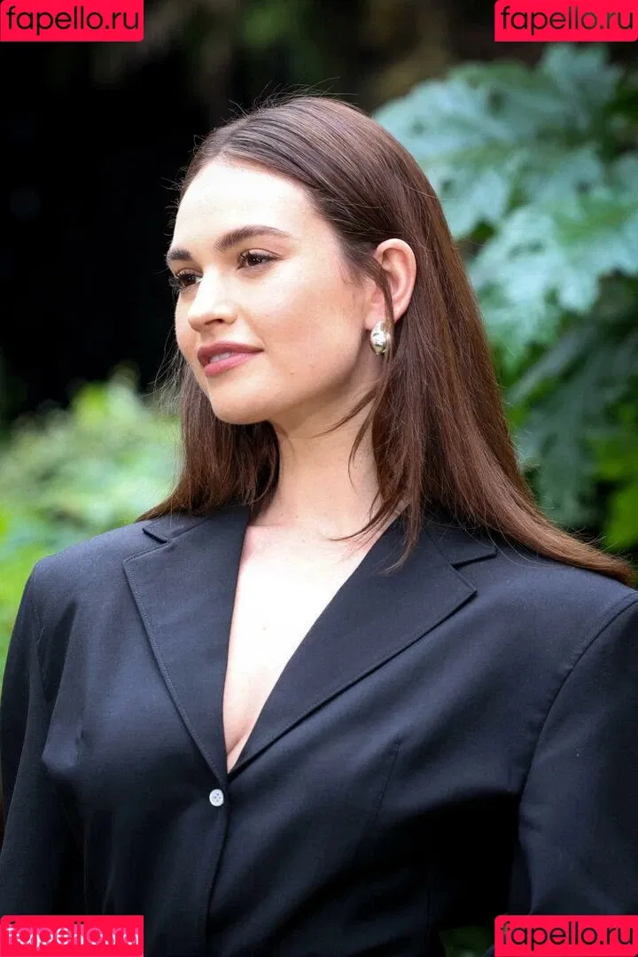 Lily James / lillyjames / lilyjamesofficial Onlyfans Photo Gallery 