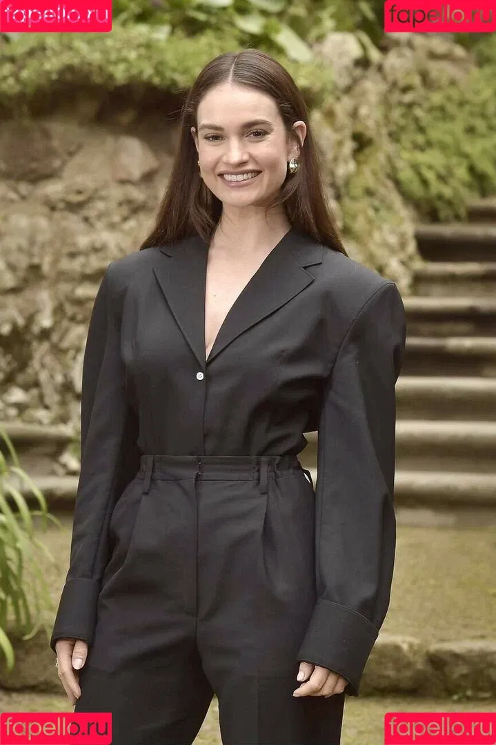 Lily James / lillyjames / lilyjamesofficial Onlyfans Photo Gallery 