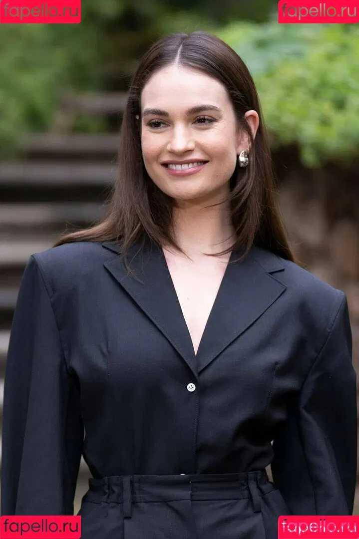Lily James / lillyjames / lilyjamesofficial Onlyfans Photo Gallery 