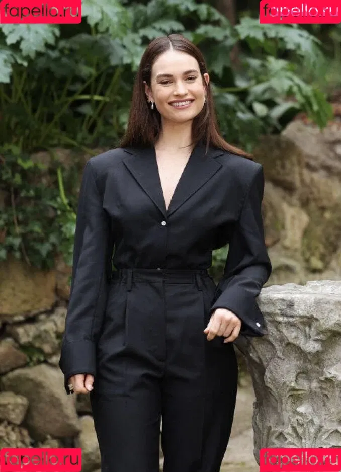 Lily James / lillyjames / lilyjamesofficial Onlyfans Photo Gallery 