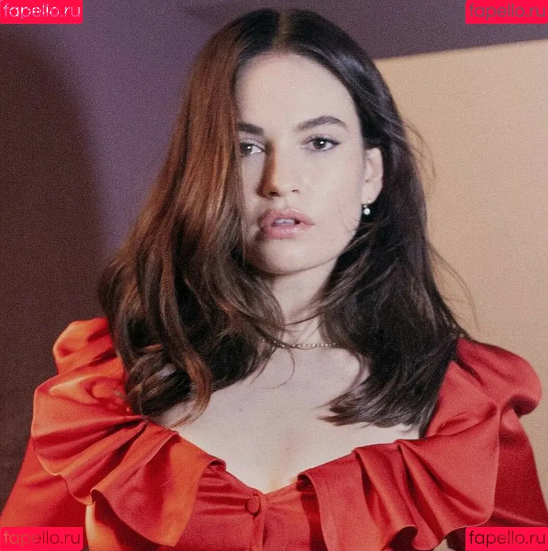 Lily James / lillyjames / lilyjamesofficial Onlyfans Photo Gallery 