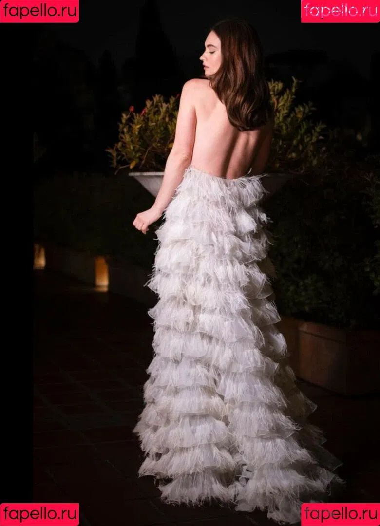 Lily James / lillyjames / lilyjamesofficial Onlyfans Photo Gallery 
