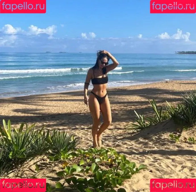Lily James / lillyjames / lilyjamesofficial Onlyfans Photo Gallery 
