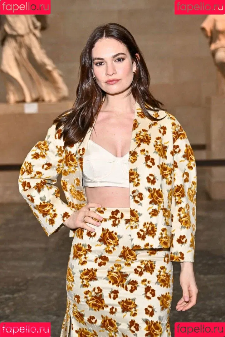 Lily James / lillyjames / lilyjamesofficial Onlyfans Photo Gallery 