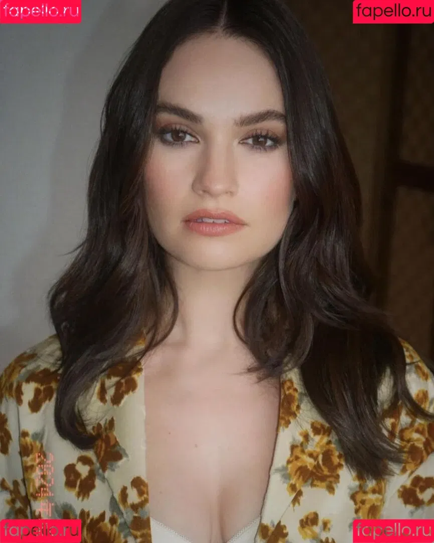 Lily James / lillyjames / lilyjamesofficial Onlyfans Photo Gallery 
