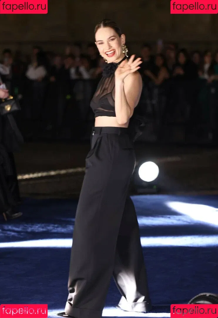 Lily James / lillyjames / lilyjamesofficial Onlyfans Photo Gallery 