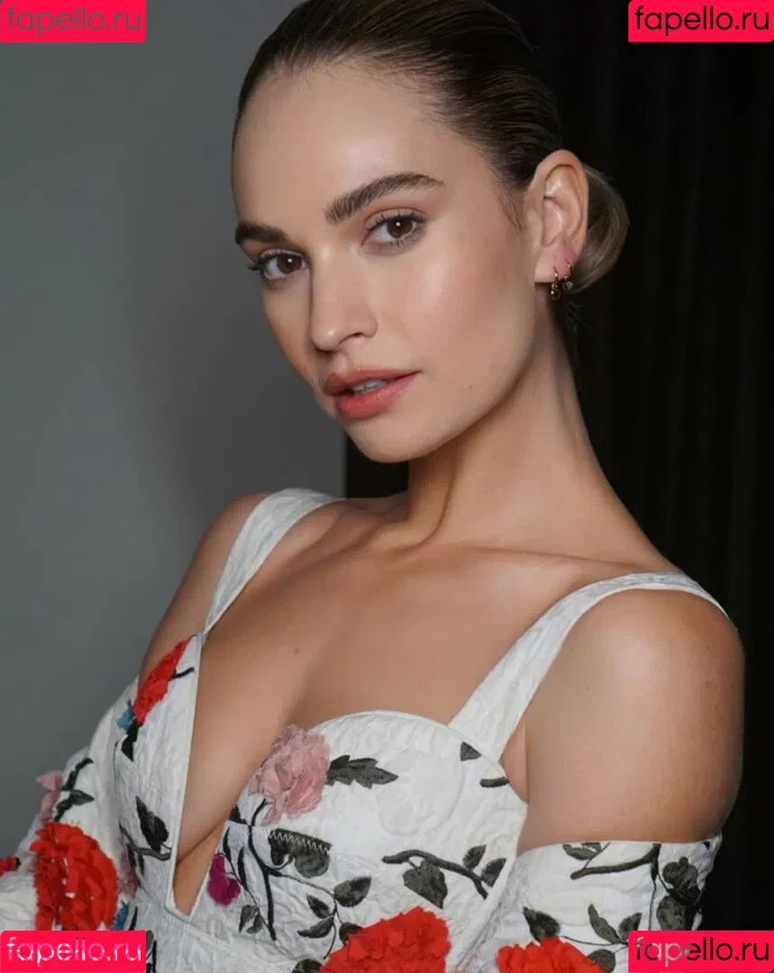 Lily James / lillyjames / lilyjamesofficial Onlyfans Photo Gallery 