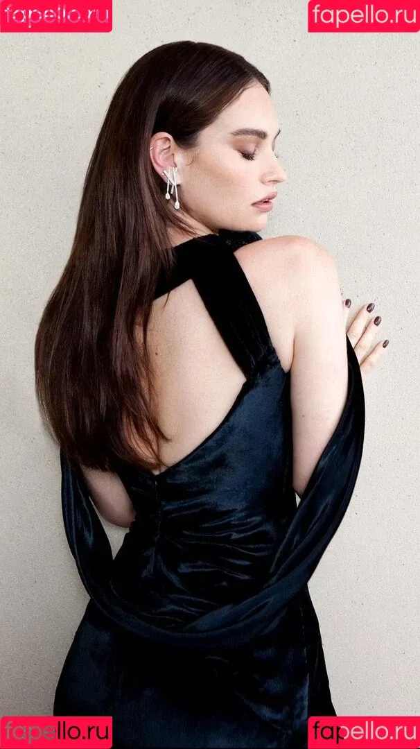 Lily James / lillyjames / lilyjamesofficial Onlyfans Photo Gallery 