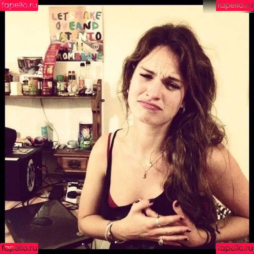 Lily James / lillyjames / lilyjamesofficial Onlyfans Photo Gallery 