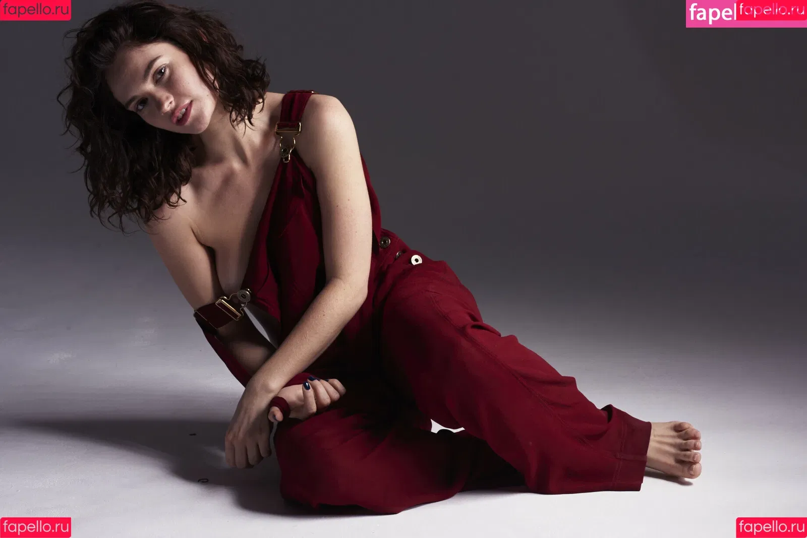 Lily James / lillyjames / lilyjamesofficial Onlyfans Photo Gallery 