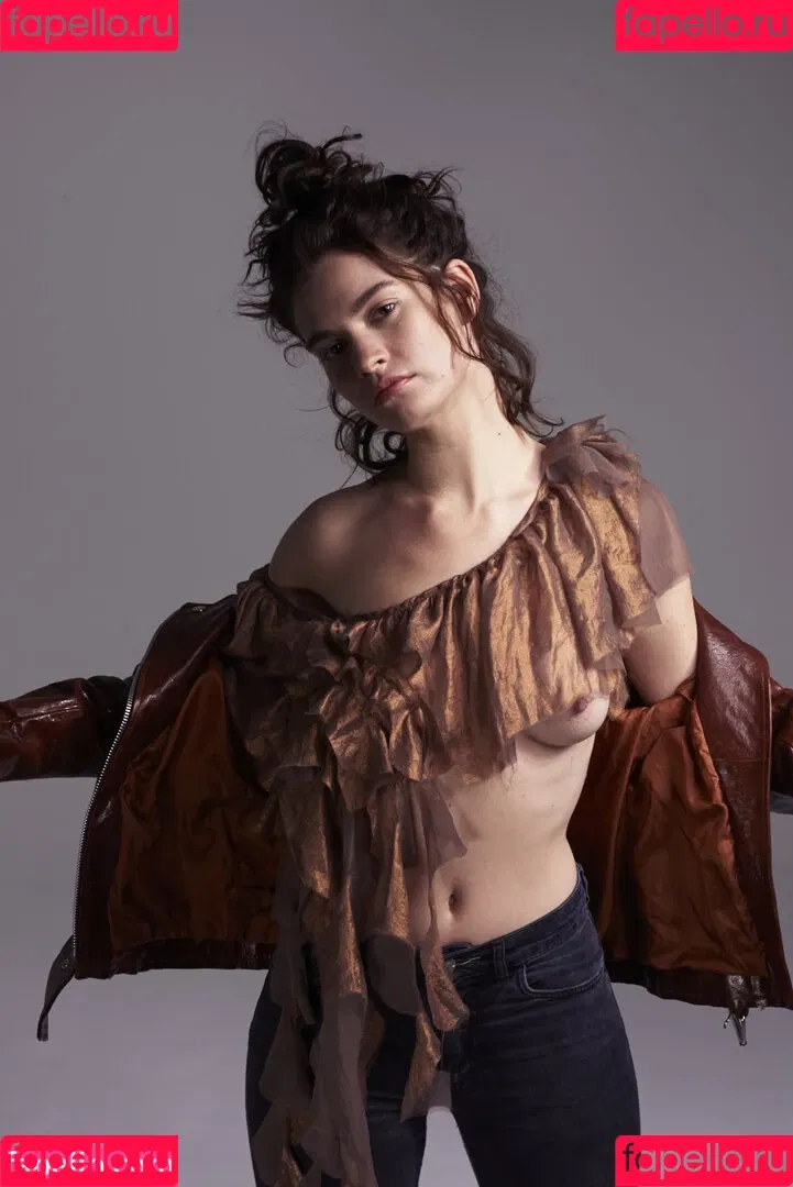 Lily James / lillyjames / lilyjamesofficial Onlyfans Photo Gallery 