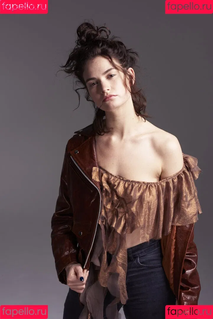 Lily James / lillyjames / lilyjamesofficial Onlyfans Photo Gallery 