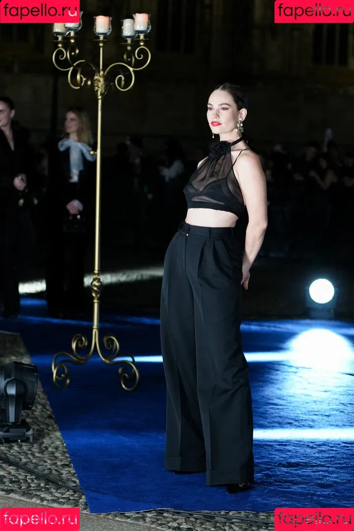 Lily James / lillyjames / lilyjamesofficial Onlyfans Photo Gallery 