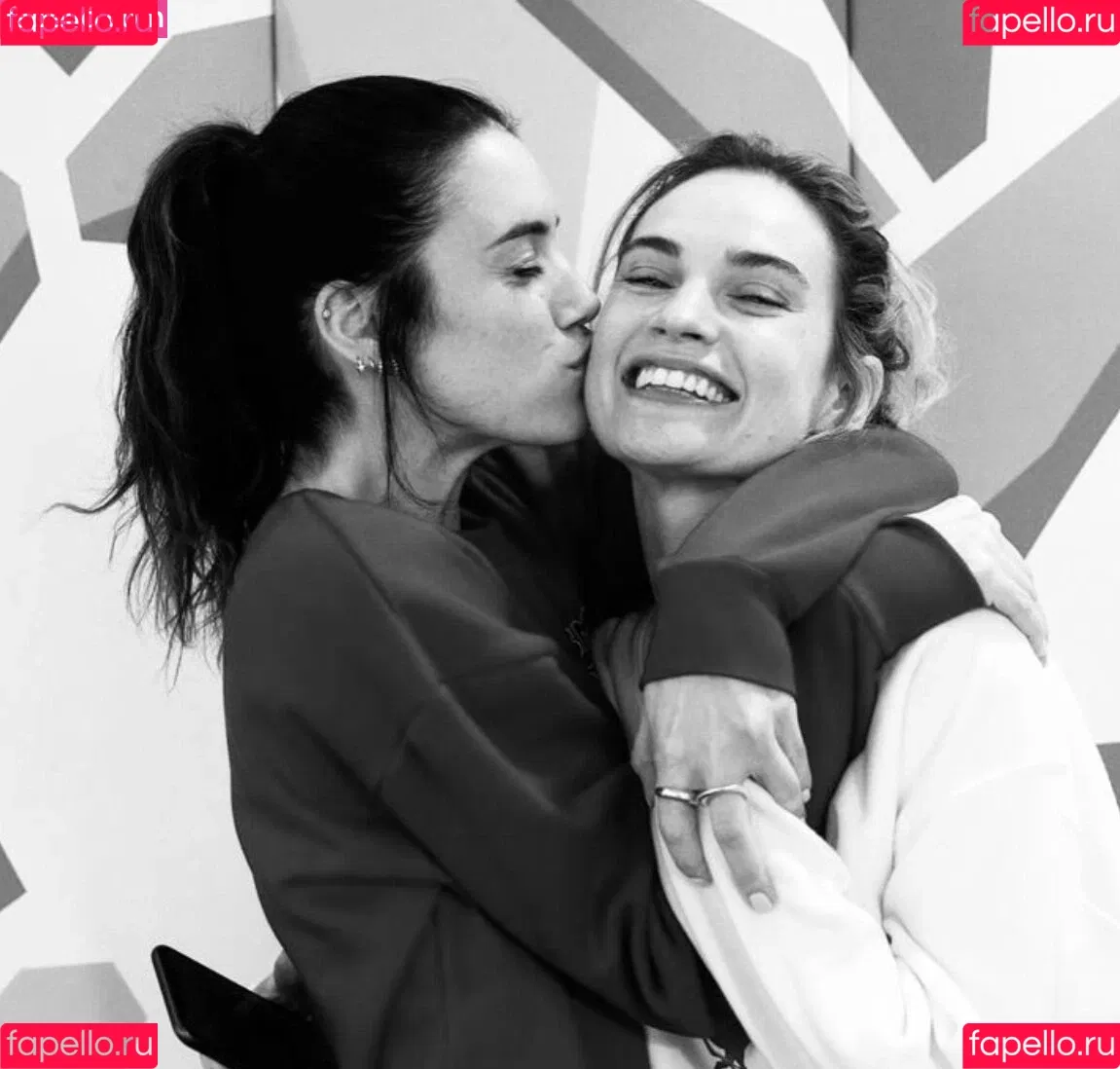 Lily James / lillyjames / lilyjamesofficial Onlyfans Photo Gallery 