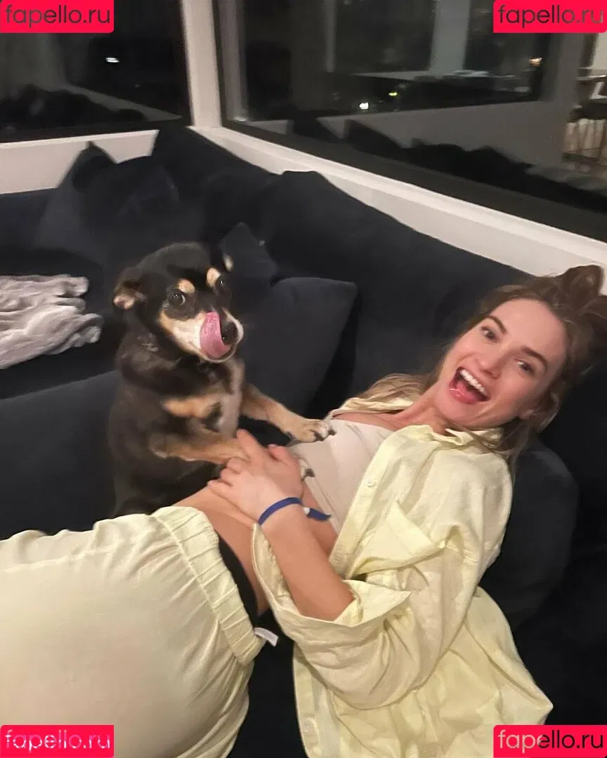 Lily James / lillyjames / lilyjamesofficial Onlyfans Photo Gallery 