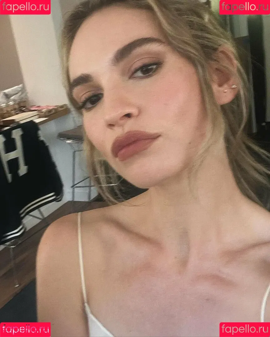 Lily James / lillyjames / lilyjamesofficial Onlyfans Photo Gallery 