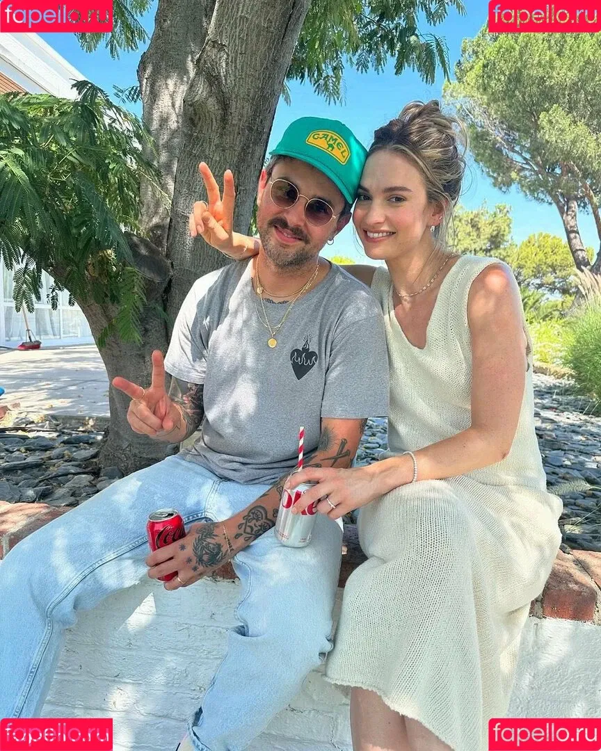 Lily James / lillyjames / lilyjamesofficial Onlyfans Photo Gallery 