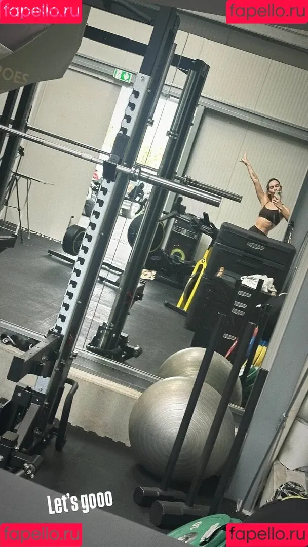 Lily James / lillyjames / lilyjamesofficial Onlyfans Photo Gallery 