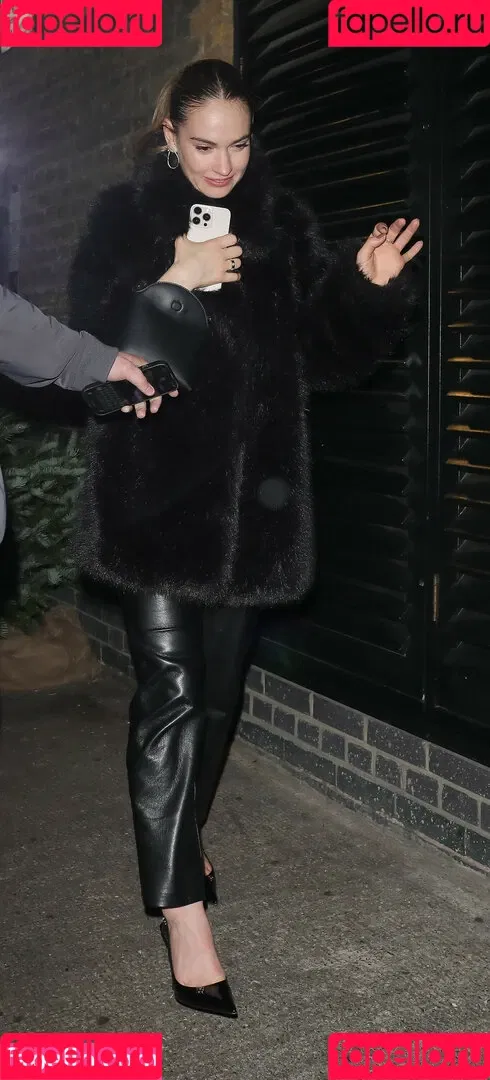 Lily James / lillyjames / lilyjamesofficial Onlyfans Photo Gallery 