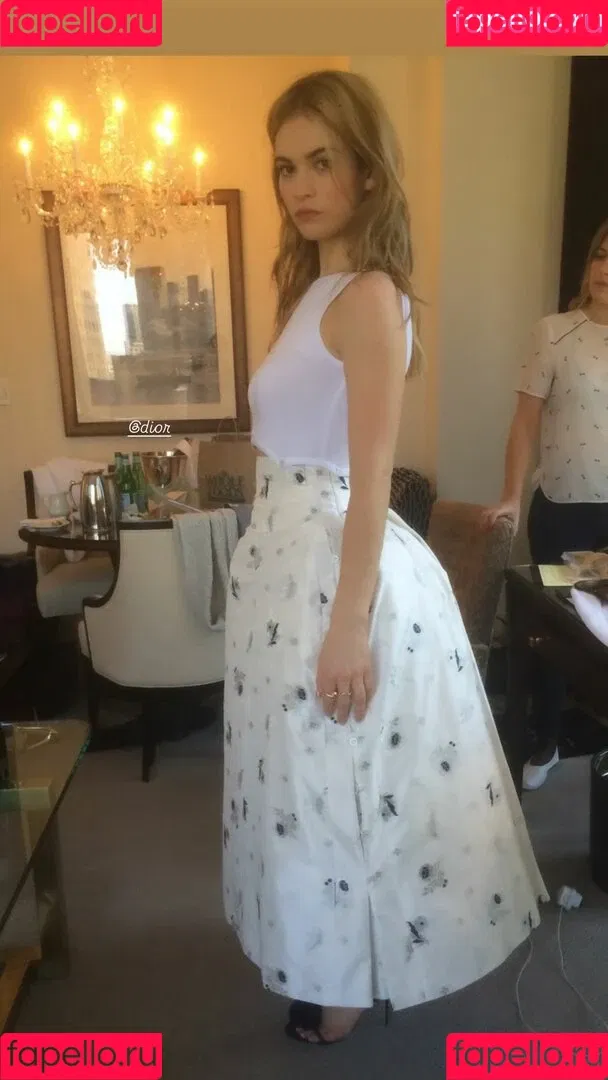 Lily James / lillyjames / lilyjamesofficial Onlyfans Photo Gallery 